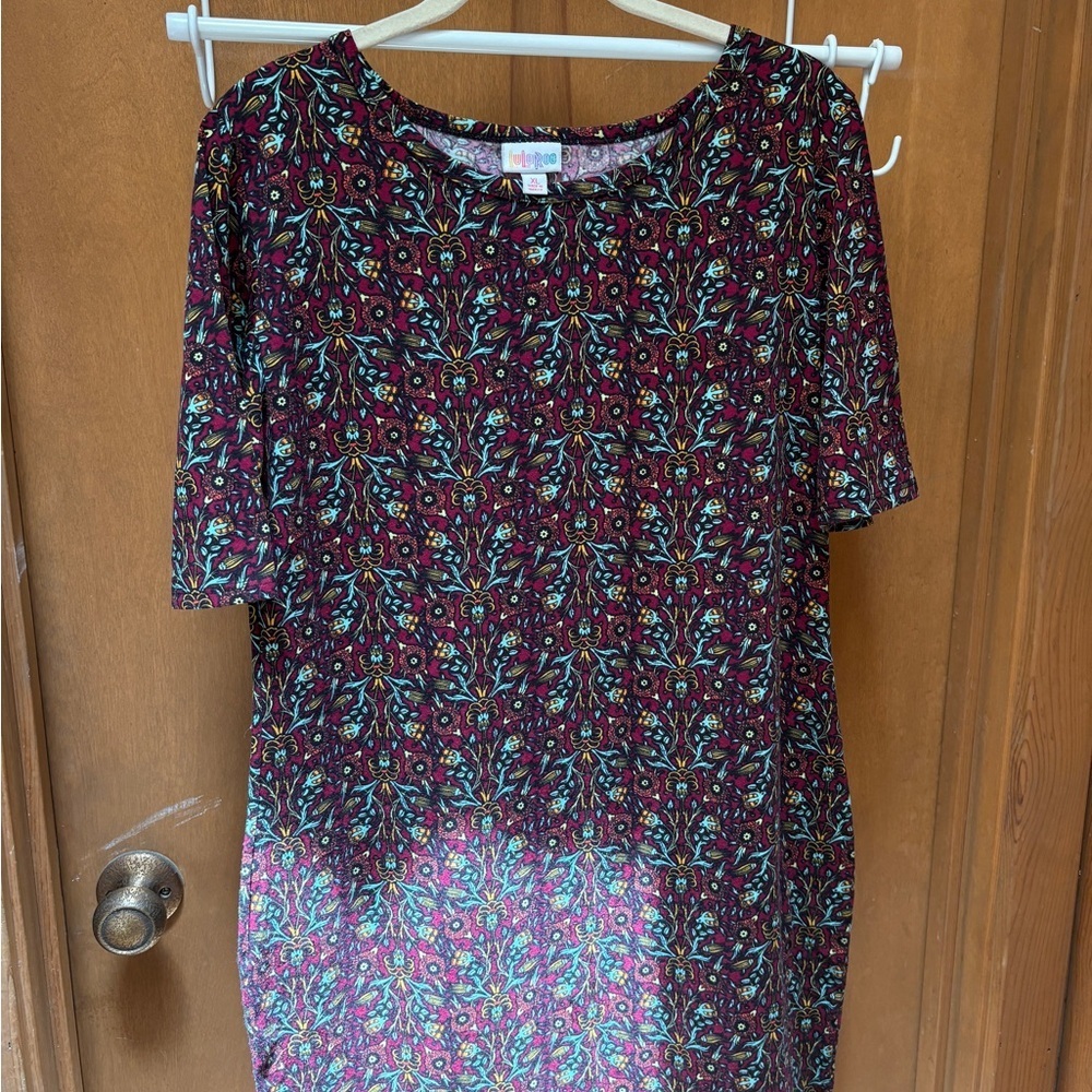 LuLaRoe Julia Dress XL Red Green Floral Midi Dress Stretch Knit Bodycon